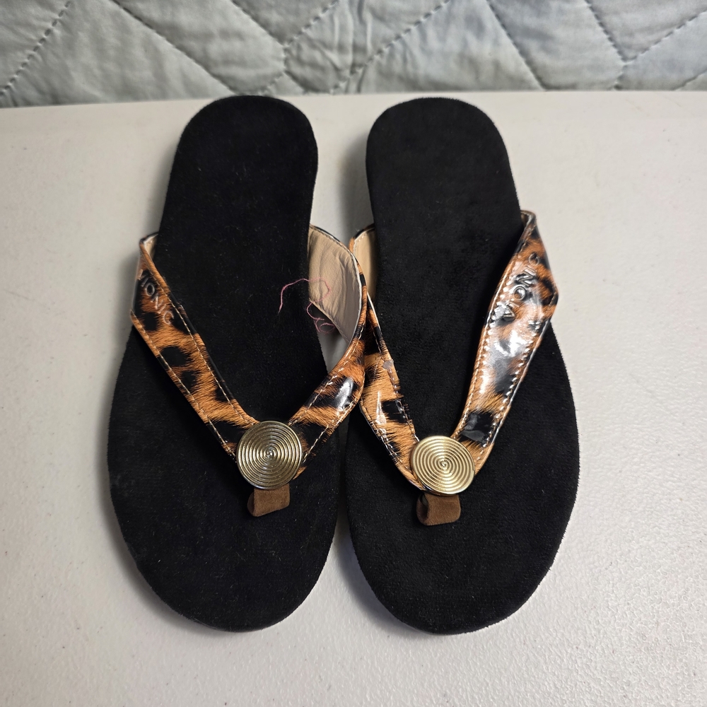 Vionic Black Suede Flip Flop Sandals with Leopard Strap and Gold Accent Sz 5
